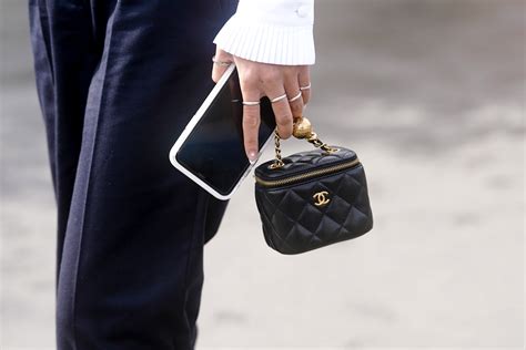 chanel mini ba